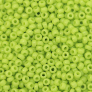 Rocailles Miyuki 11/0 Opaque chartreuse green 11-416