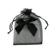 Sacchetti in organza con fiocco nero