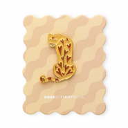 BY31&reg; Pin leopardo su un cartoncino beige-marrone-rosso-oro
