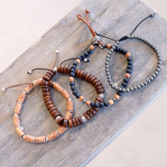 Set di ispirazione Crea bellissimi bracciali con le perline in legno
