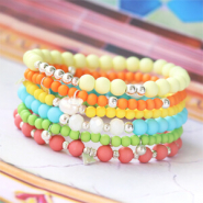 Set di ispirazione Ispirazione per braccialetti estivi con perline in acrilico 