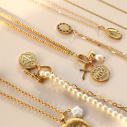 Set di ispirazione Crea collane trendy con pendenti e ciondoli in acciaio inox