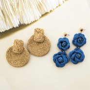 Set di ispirazione Crea una collezione boho con orecchini in rafia e denim