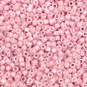 Perline Miyuki Delica 11/0 Opaque luster rosewater DB-1907