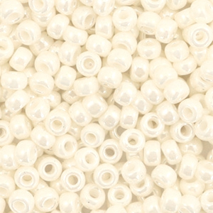 Rocailles Miyuki 8/0 Ceylon antique ivory pearl 8-592