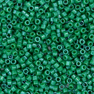 Perline Miyuki Delica 11/0 Opaque dyed green DB-656