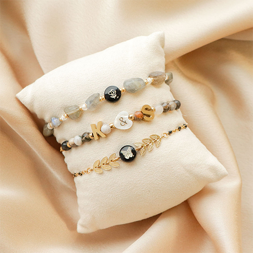 Idee creative per bracciali con perline di vetro a rondella
