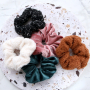Idee regalo: nuovi portachiavi Cuoio&reg; Mock Croc ed elastici per capelli