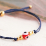 Crea braccialetti con le nuove perline di vetro 'occhio di Allah':