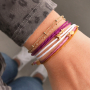 Crea facilmente braccialetti con ciondoli con cordoncino alla moda