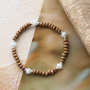 Inizia a creare bellissimi braccialetti con perline di legno