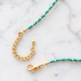 Guarda qui come realizzare collane e orecchini eleganti con rocailles: