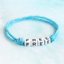 Ecco come creare bracciali alla moda con il cordoncino tubolare intrecciato: