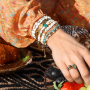 Realizza gioielli boho chic con perle d&rsquo;acqua dolce, rocailles, perline in pietra naturale e perline di conchiglia. 