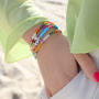 Un'idea creativa con le perline sfaccettate per una collezione estiva