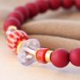 Idee creative per braccialetti con perline in acrilico