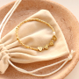 Come progettare collane e bracciali con perline alfabeto