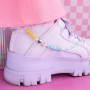 Crea collane uniche e lacci da sneakers con perline in acrilico alfabeto