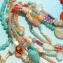 Crea collane colorate con perline tonde