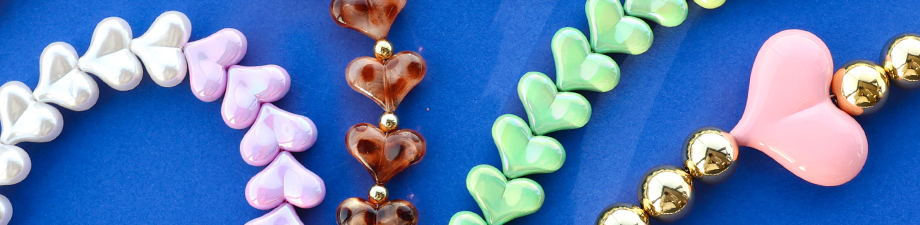 Nuova collezione di perline in acrilico a forma di cuore Nuova collezione di perline in acrilico a forma di cuore